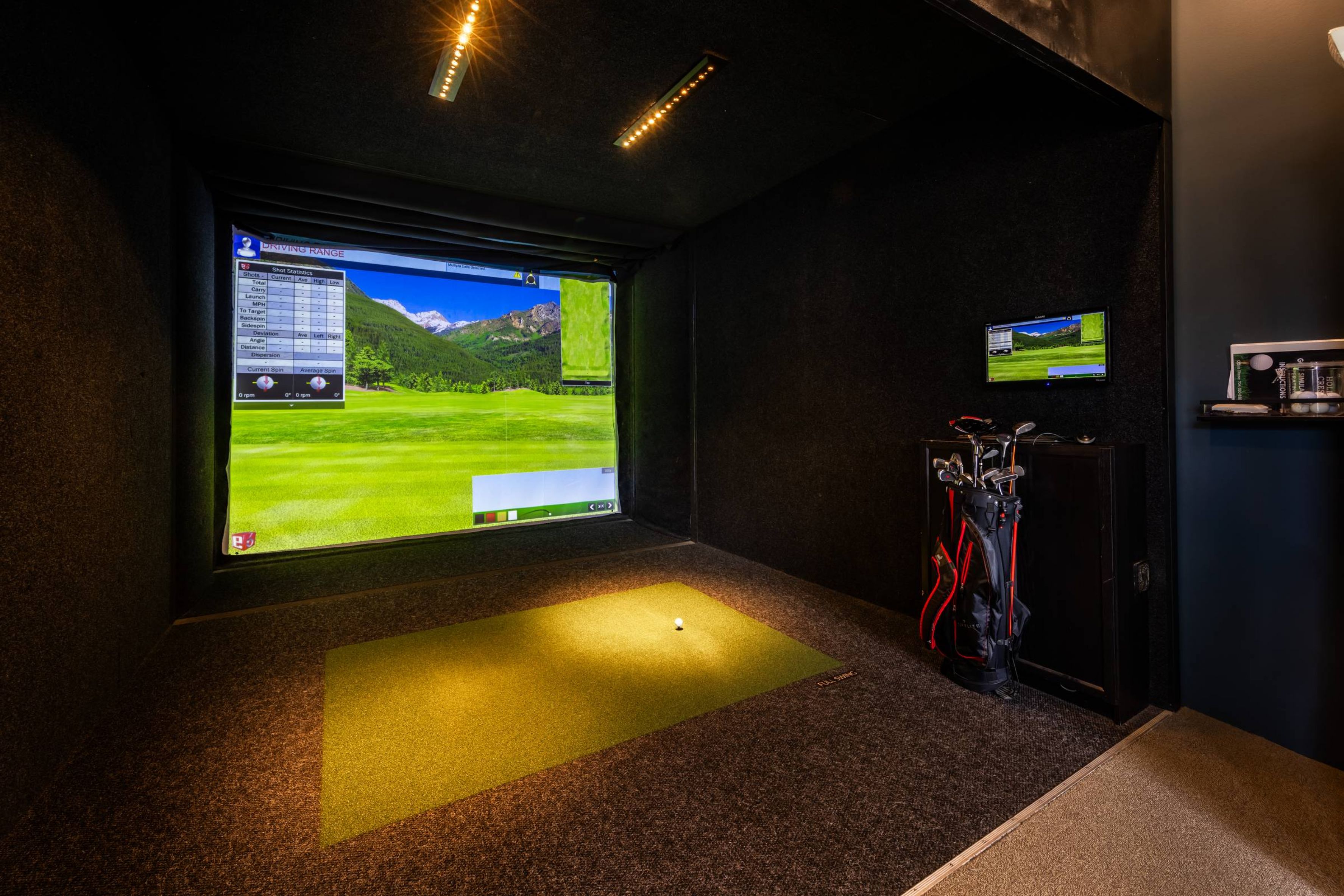 Apartments at holly crest full swing golf simulator amenity